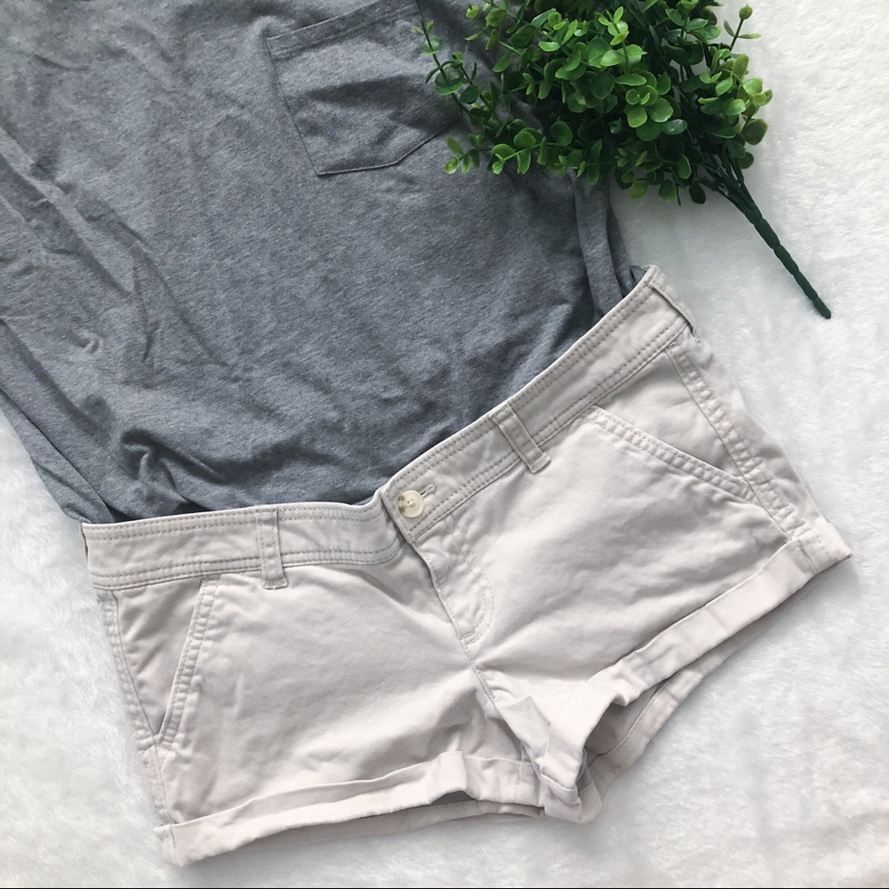 NWOT Hollister Khaki Shorts